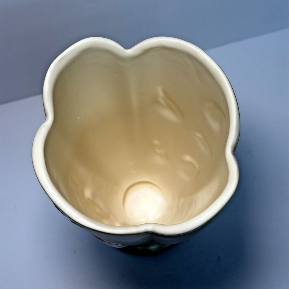 Beautiful Haeger Pottery Vase Large 10.5" Leaf Vine Decor Neutral Contemporary - Picture 6 of 10